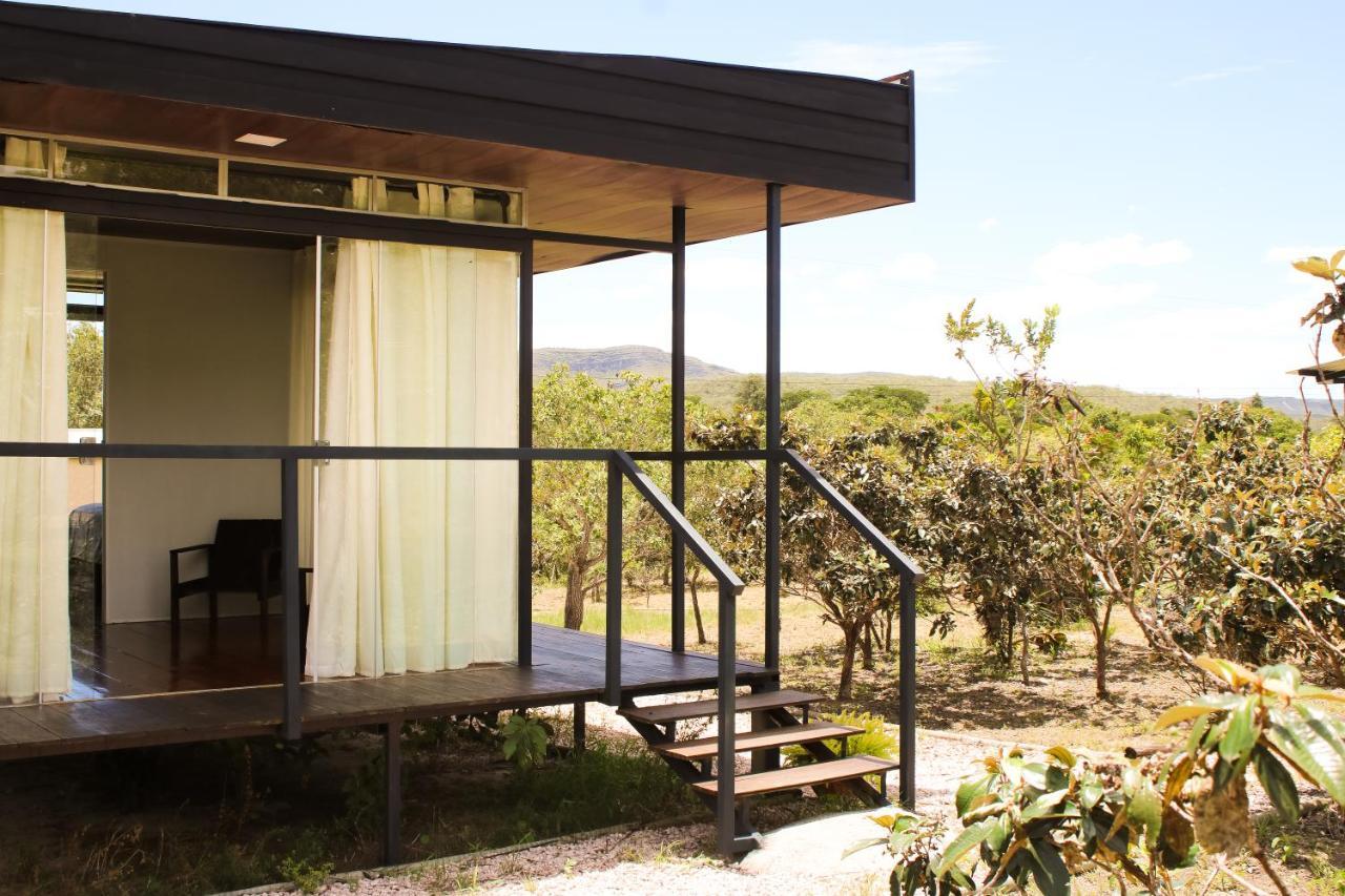 Отель Dolaco Na Chapada- Hospedagem Алту-Параизу-ди-Гояс Экстерьер фото