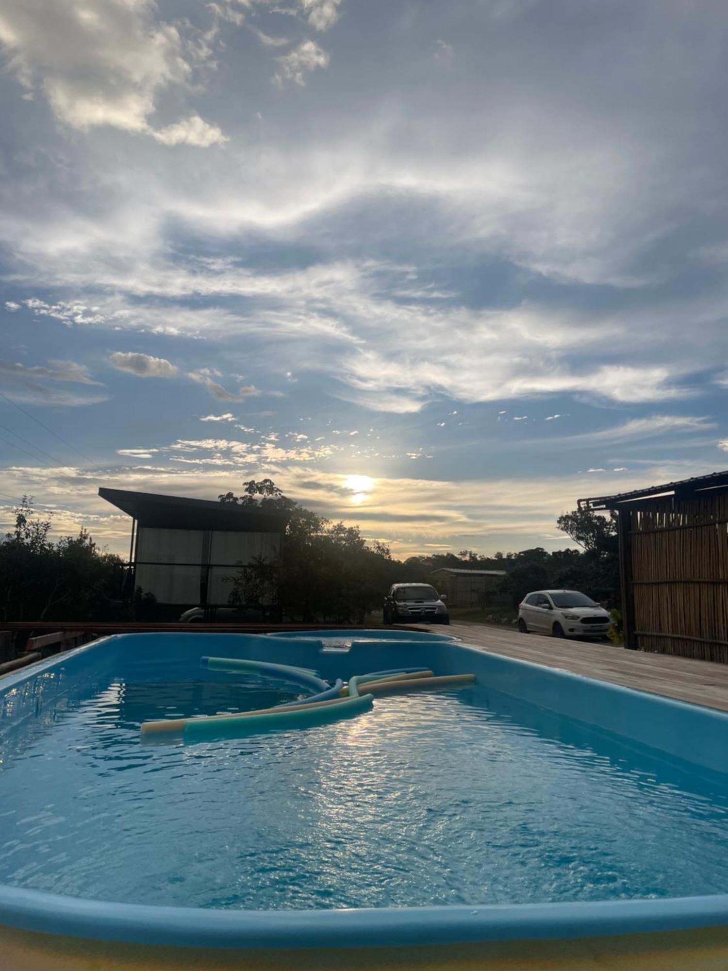 Отель Dolaco Na Chapada- Hospedagem Алту-Параизу-ди-Гояс Экстерьер фото
